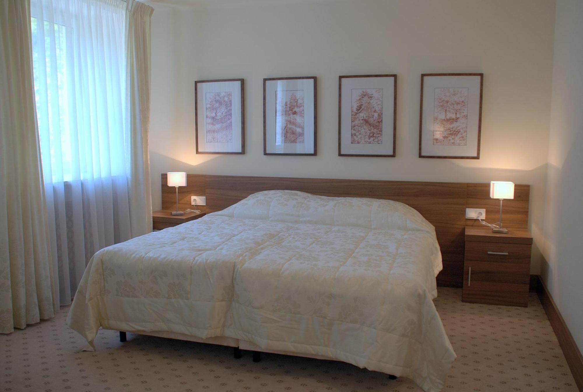Hotel Termy Palacowe นาเวงชูฟ ภายนอก รูปภาพ